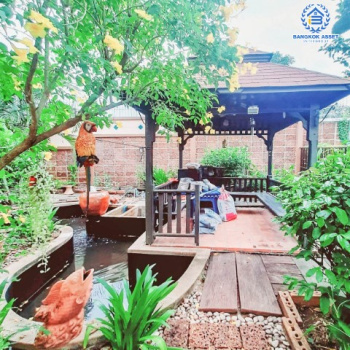 *****บ้านเดี่ยวมือสอง ม.ชัยพฤกษ์ บางบัวทอง เนื้อที่กว้างเกือบ 154 ตร.ว. ฟังก์ชัน 6 ห้องนอน 5 ห้องน้ำ ที่จอดรถ 4 คัน บ้านหลังใหญ่ ภายในสวยเหมือนใหม่ คุณภาพระดับ L&H บนทำเลแห่งการเดินทาง ใกล้รถไฟฟ้าสายสีม่วง "บางพลู" และทางด่วน "ศรีรัช" จองเลย!